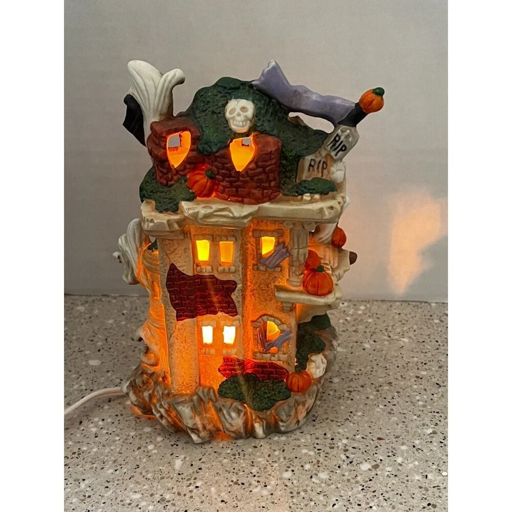 Porcelain Lighted Haunted House Halloween Ghost Pumpkin Skeleton Village READ